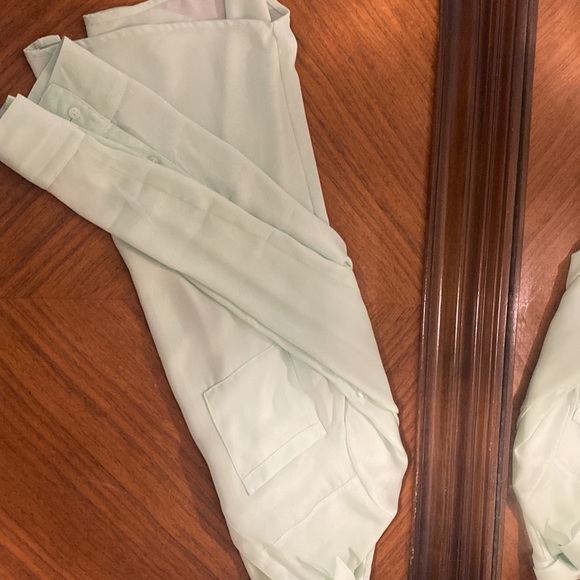 Express button down - Picture 2 of 3